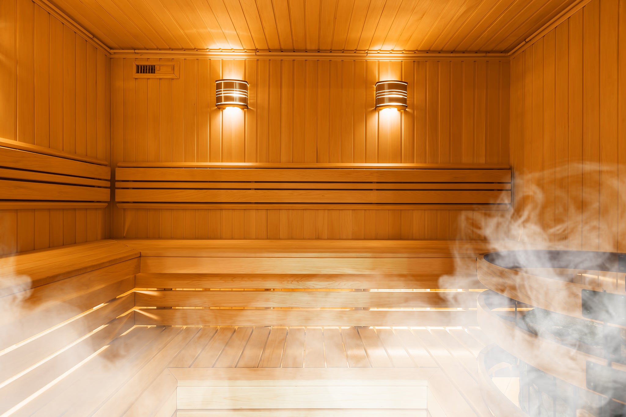 Infrared vs. Traditional Dry vs. Steam Saunas: Which is Best For Your Health?